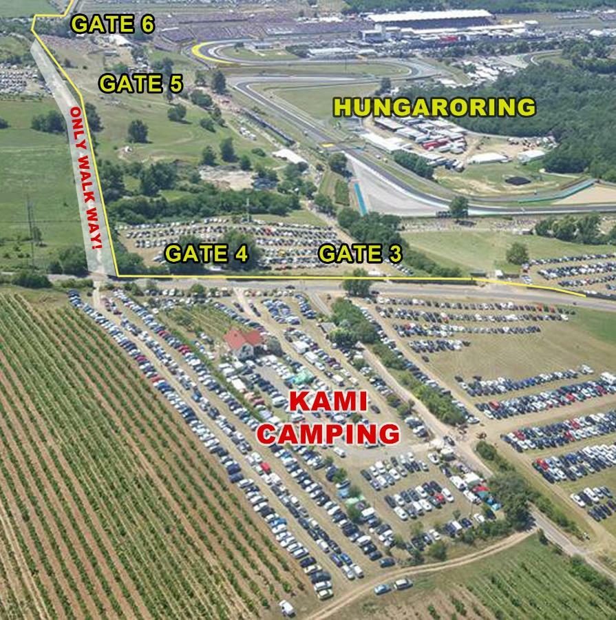 Kamarás Ring House Acomodação com café da manhã Mogyoród Exterior foto